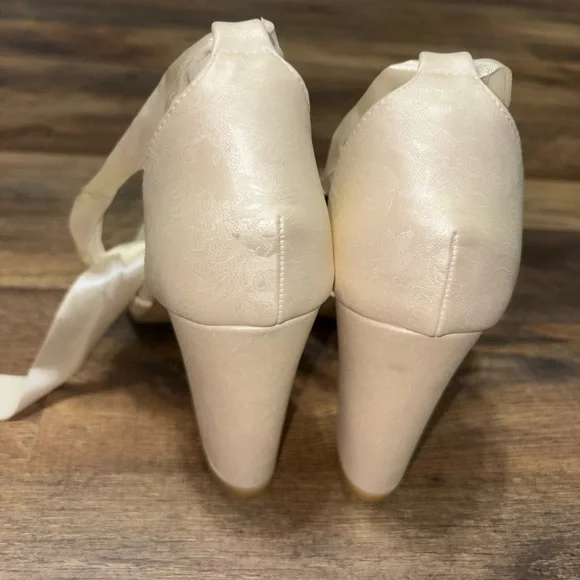 Ivory Satin Jacquard Bridal Heels with Ribbon Tie - Picture 5 of 8